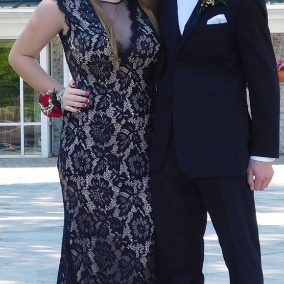 Prom dress - Picture 1 of 1